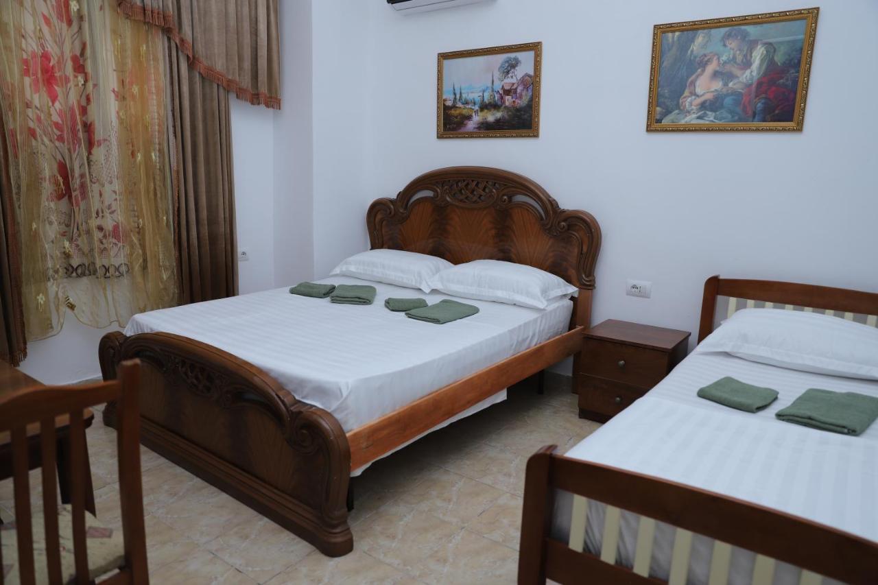 Hanna'S Hostel Berat Buitenkant foto